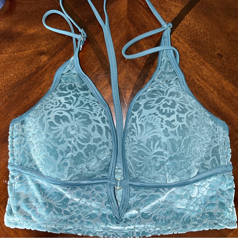 ❤️❤️ 3 for $50 velvet bralette